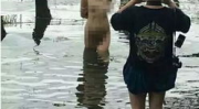 私自写真,揭秘私自写真背后的伦理争议与法律边界