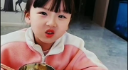 好笑视频笑得肚子疼,笑到肚子疼的搞笑视频大盘点